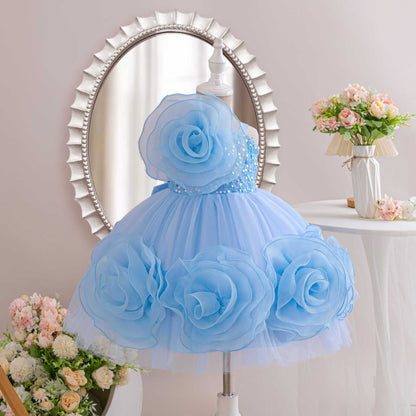 Children's Costume Piano Performance