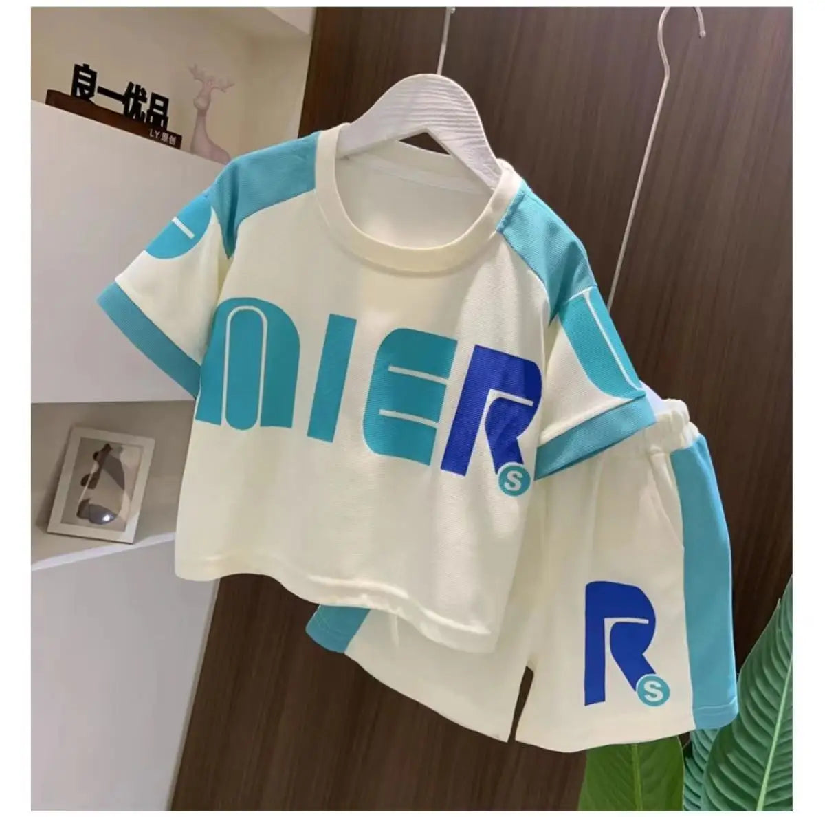 Boys Summer Clothing Children's Fashion Short sleeved Set New Korean Edition Fashionable Boys Summer Thin Casual Two Piece Set