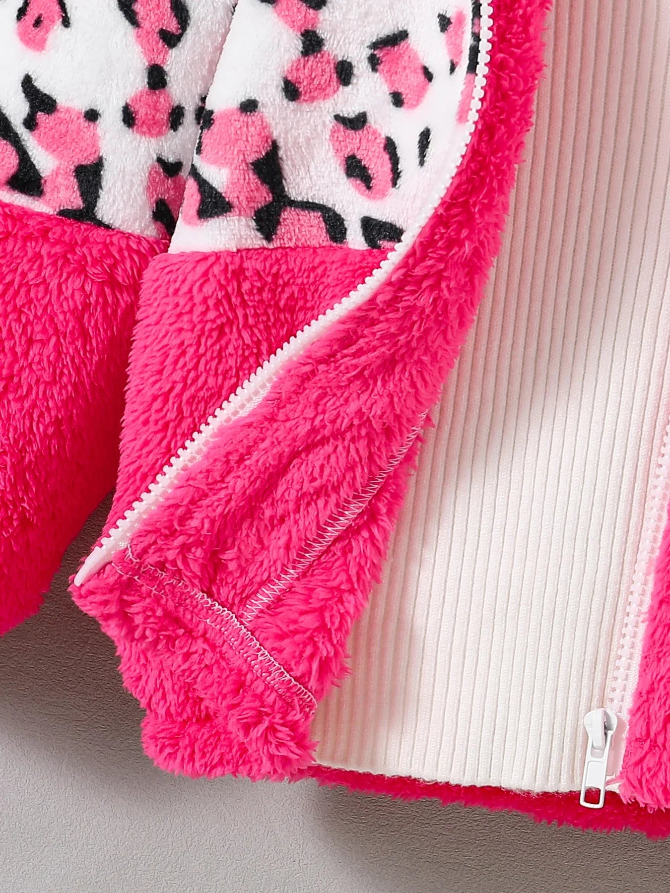Girls' winter coral fleece leopard print color-blocked hooded jacket. Winter casual jacket.