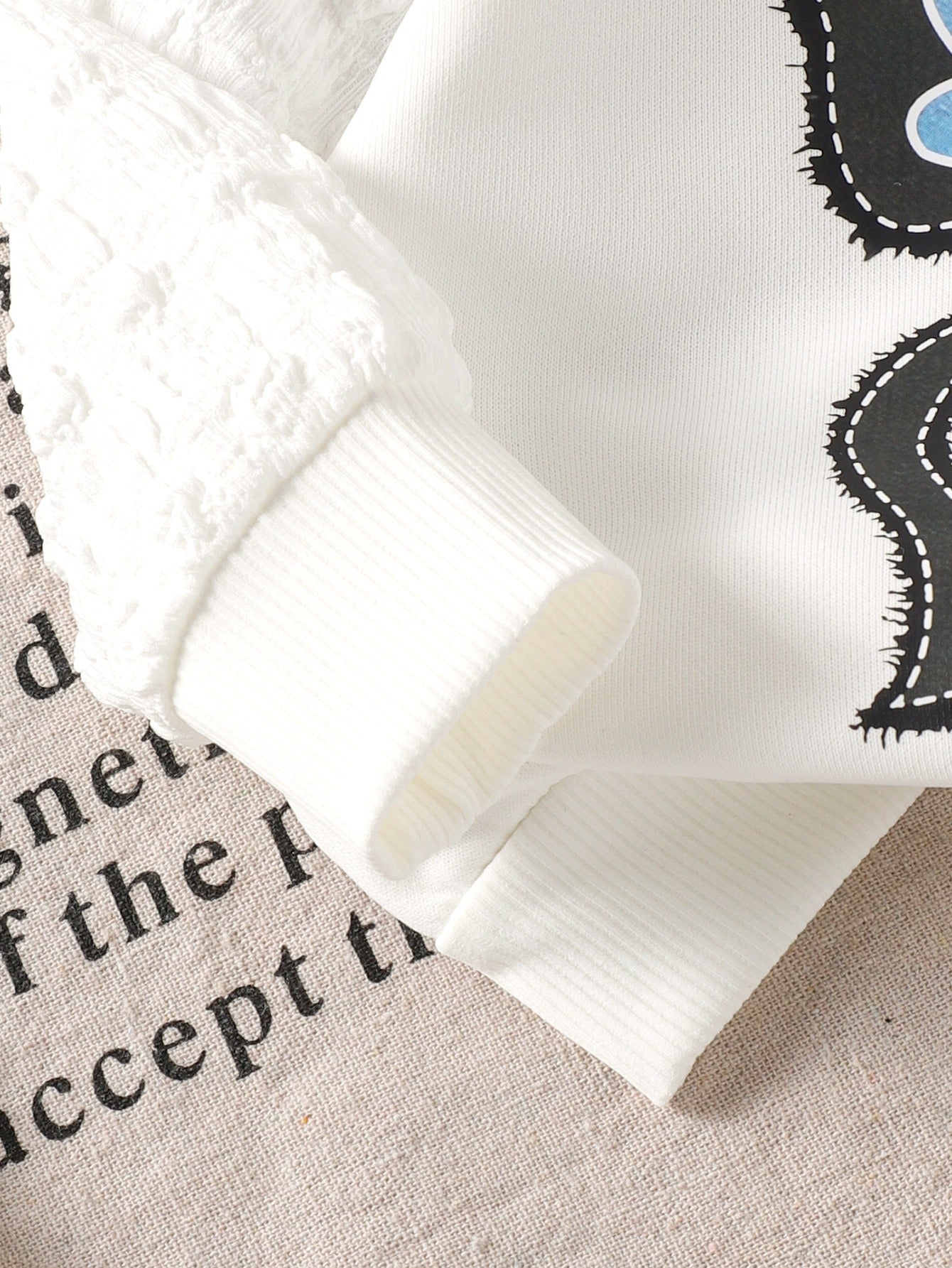 Girl suits with bow prints, long sleeves and flared pants, two-piece set